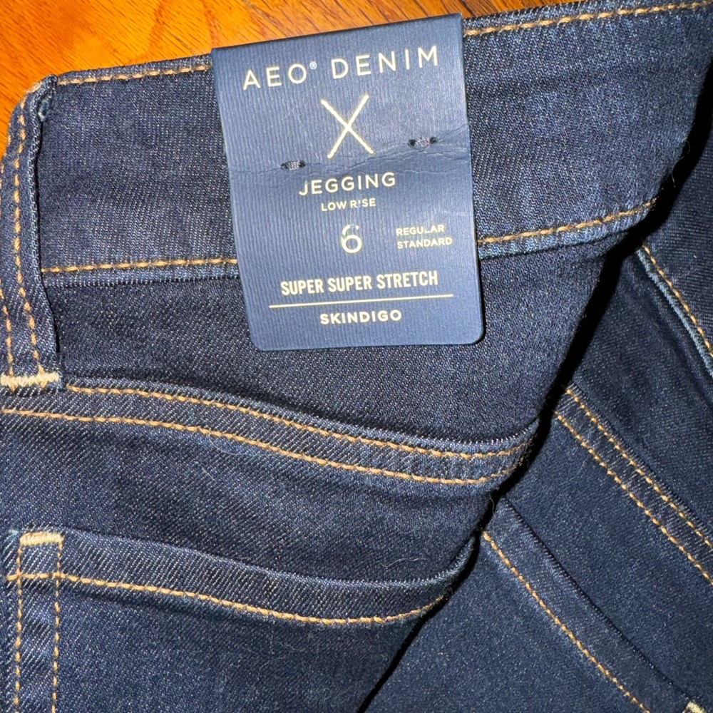 American Eagle low rise jeggings